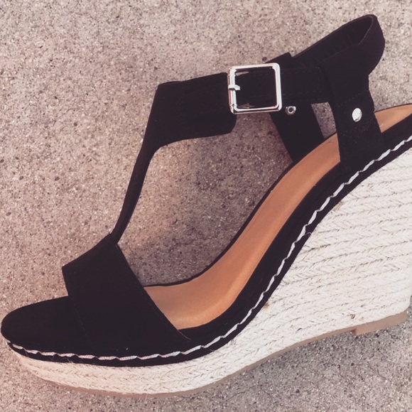 1 left! Delicious T-strap Black Espadrille Wedge - Picture 2 of 6